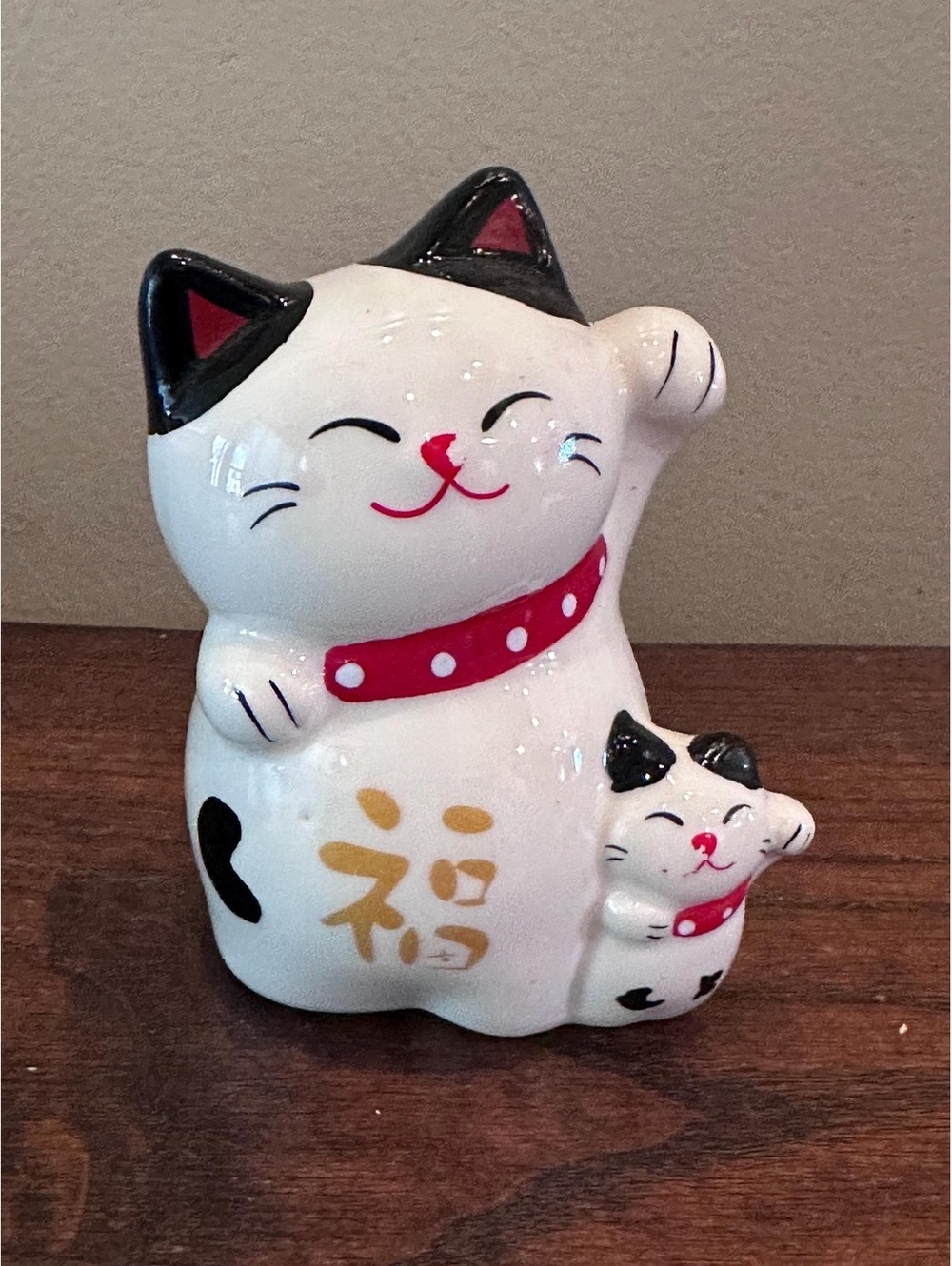 Maneki-Neko Beckoning Cat Good Luck Ceramic Figurine